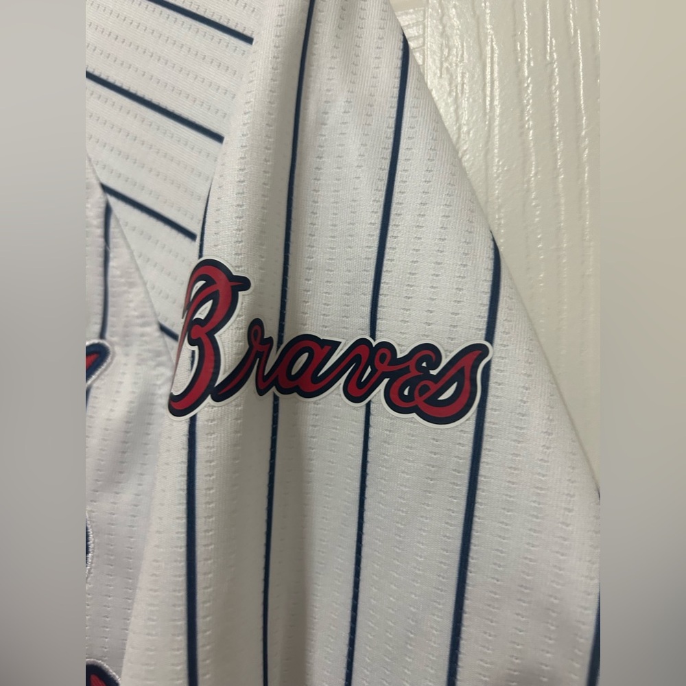 Dynasty Genuine MLB Merchandise  Unisex Size M Atlanta Braves Pinstripe Jersey - Picture 4 of 5